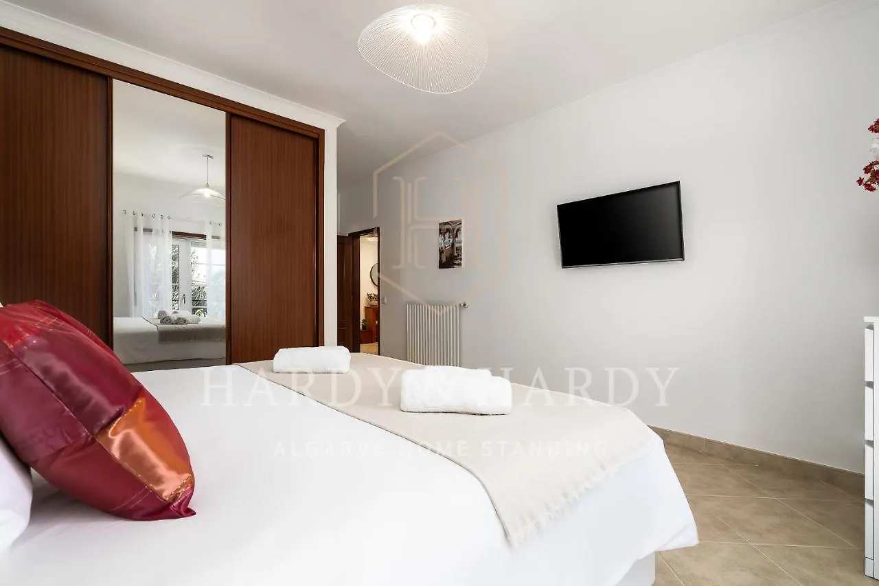 H&H - Rare Amazing Apartment With Panoramic Sea Views Near To Meia Praia Beach & Lagos Center